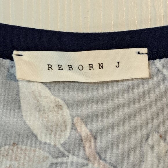 Reborn J Blue Flowered Pullover Top - Picture 8 of 8